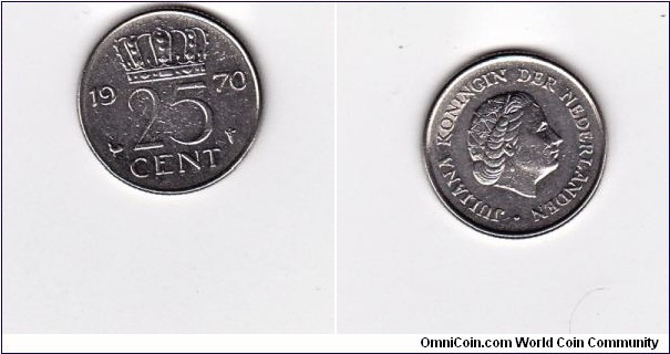 Netherlands Dutch 1970 25 Cent Coin
Juliana Fish Variety
Standard circulation coin 1950-1980