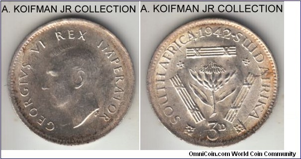KM-26, 1942 South Africa (Dominion) 3 pence; silver, plain edge; George VI war time mintage struck with weak obverse and overworked dies resulting in multiple die break, some toning, otherwise uncirculated.