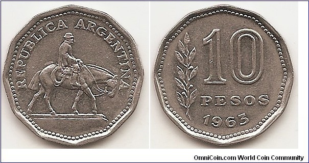 10 Pesos
KM#60
5.0000 g., Nickel Clad Steel, 23.6 mm. Obv: The statue of 