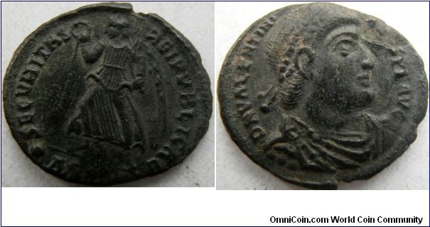 Valentinian I 364-367Ad. AE3. SECVRITAS-REIPVBLICAE, Victory advancing left, holding wreath and palm.
No fieldmarks. DN VALENTINI-ANVS PF AVG, pearl diademed, draped, cuirassed 
bust right. Mintmark: dot delta SISC=Siscia.