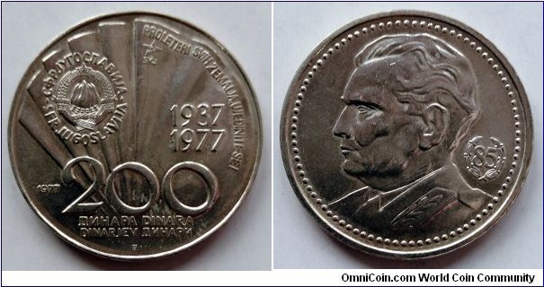 Yugoslavia 200 dinara. 1977, Tito's 85th Birthday. Ag 750. Weight; 15g. Mintage: 300.000 pcs. (II)