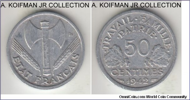 KM-914.x, 1942 France 50 centimes, Paris mint (no mint mark); aluminum, plain edge; Vichy French State issue, weighs 0.75 gr, not matching 914.1 (thick flan) at 0.8 gr not 914.4 (thin flan) at 0.8 gr, good extra fine.