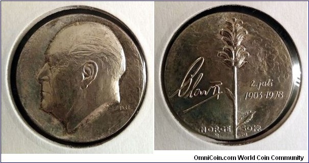 Norway 50 kroner.
1978, 75th Birthday of King Olav V. Ag 925. Weight; 27g. Diameter; 36mm. Mintage: 800.000 pcs.