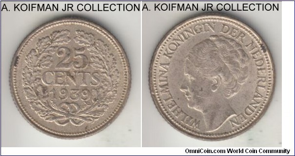 KM-164, 1939 Netherlands 25 cents; silver, reeded edge; Wilhelmina I, extra fine or about, toned in places.
