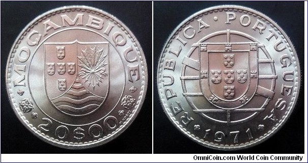 Mozambique 20 escudos. 1971, Portugal administration. Nickel. Weight; 12,2g. Diameter; 29,85mm. Mintage: 1.158.000 pcs.