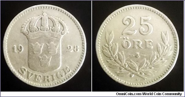 Sweden 25 ore. 1928, Gustaf V. Ag 600. Weight; 2.42g. Diameter; 16,95mm. Mintage: 836.895 pcs.