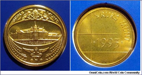 Royal Dutch Mint token from Netherlands Antilles 1993 mint set.