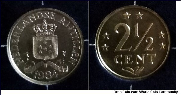 Netherlands Antilles  2 1/2 cent from 1984 mint set.