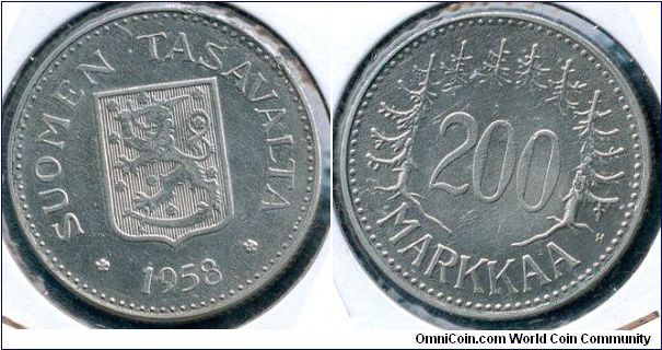 200 markkaa 1956 series. Designed by Peippo Helle.