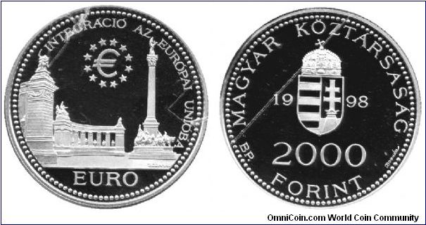 Hungary, 2000 forint, 1998, Ag, Integration into the EU, Euro, Square of Heroes.                                                                                                                                                                                                                                                                                                                                                                                                                                    