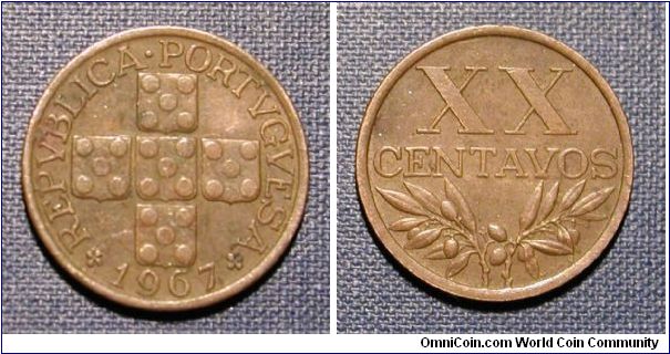 1967 Portugal 20 Centavos