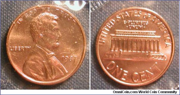 1987 Lincoln Memorial Cent from Uncirculated Mint Set in original packaging.