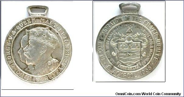 Blackpool silver medal for the Silver Jubilee   of George V and Queen Mary in 1935, with suspension bale.