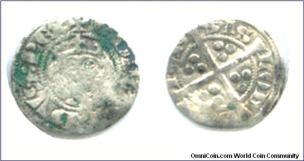 Edward I Farthing Class 1a 13mm 
New Coinage
Large bust. Bifoliate crown.
: stops