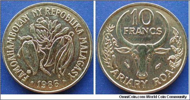 10 francs
(2 ariary)
Aluminium-bronze
F.A.O. issue
