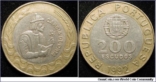 200 Escudos