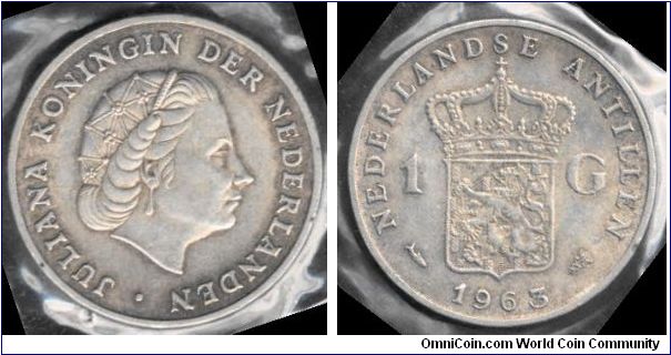 Netherlands Antilles , 1 GULDEN ISSUED 1963 , QUEEN  JULIANA