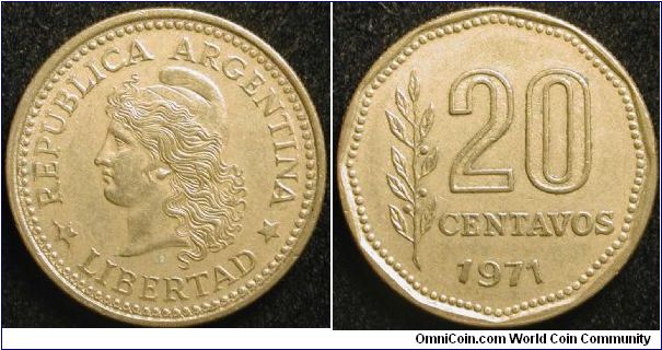 20 Centavos
Brass