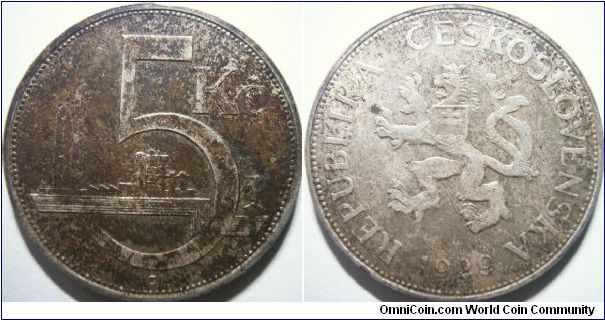 Czechoslovakia 1929 5 korun. Somewhat toned brownish on the obverse and with a scratch at the bottom of the crest...