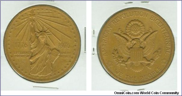 1776-1976 Two hundred years Bi-Centennial Bronze Beauty of the American Revolution.
