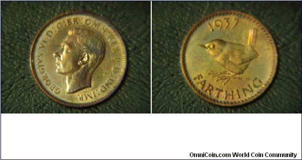 1937 1 Farthing. Fantastic reverse toning of gold and pink.