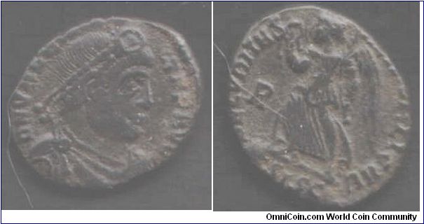 Nice example of Ae 3/4 of valentinian I (364-375 AD). Obverse bust / reverse Victory advancing.