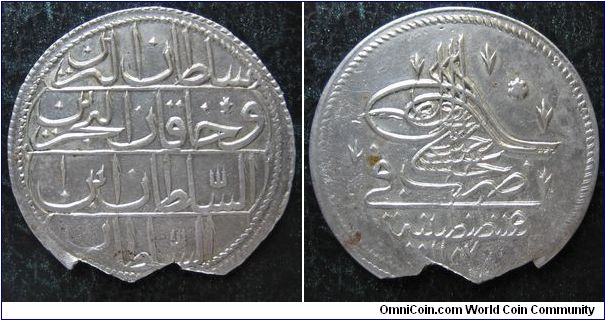 piastre
Diameter: 38 mm, Ag
Second Toughra
Abdul Hamid I.
AH 1187-1203/ 1774-1789 AD