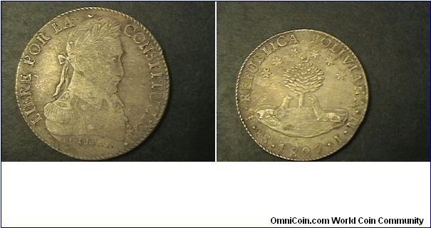 8 Sols long neck on lama like animal I.M.

0.9030 silver