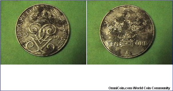 5 ORE
WWI iron issue, some minor surface rust.