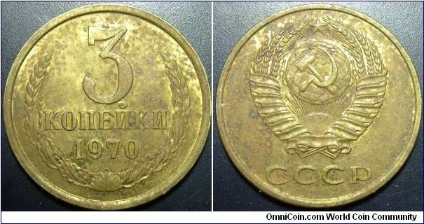 Russia 1970 3 kopeks. Nice condition but nasty patina over it.