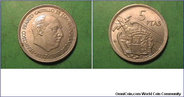 FRANCISCO FRANCO CAUDILLO DE ESPANA POR LA G DE DIOS
5 PESETAS
copper-nickel