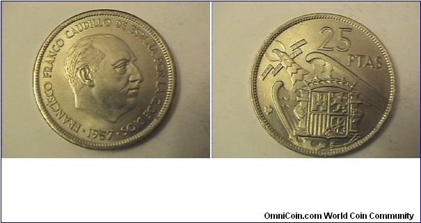 FRANCISCO FRANCO CAUDILLO DE ESPANA POR LA G DE DIOS
25 PESETAS
(69 in star)
copper-nickel