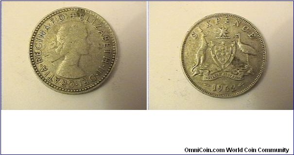 ELIZABETH II DEI GRATIA REGINA FD
SIX PENCE
0.5000 silver