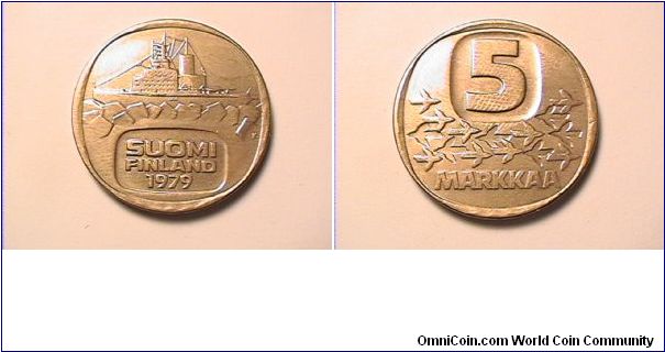 SUOMI FINLAND
5 MARKKA
on rim: REPUBLIKEN FINLAND SUOMEN TASAVALTA
alum-brass