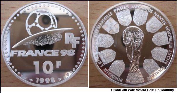 10 Francs - World cup trophy - 22.2 g Ag 900 - mintage 100,000