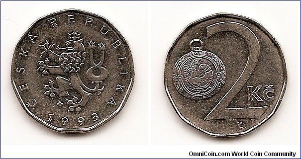2 Korun
KM#9
3.7000 g., Nickel Clad Steel, 21.5 mm. Obv: Crowned Czech
lion left, date below Rev: Large denomination, pendant design
at left Edge: Plain Note: Two varieties of designer monograms
exist for 2001-04.