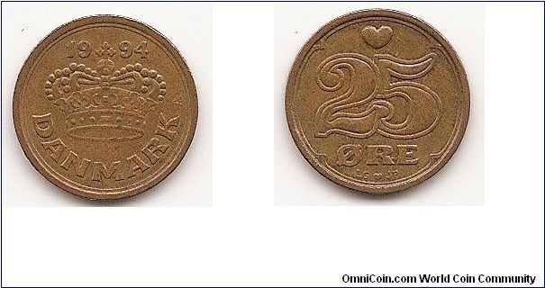 25 Ore
KM#868.1
2.8000 g., Bronze, 17.5 mm. Ruler: Margrethe II Obv: Large crown divides date above, initial to right of country Rev: Denomination, small heart above, mint mark and initials LG-JP below
