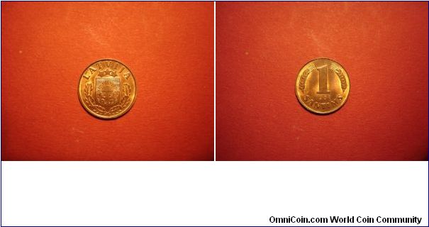 1 Santims
KM# LV-10
Alloy: Cu/Zn/Sn
Diam: 17.0
Weight: 1.80
Mintage: 1.9M
Mint: Riga (Latvia)