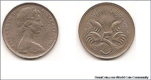 5 Cents
KM#64
2.8000 g., Copper-Nickel, 19.4 mm. Ruler: Elizabeth II Obv:
Young bust right Rev: Short-beaked Spiny Anteater Note: For
1966 dated examples, the length of the whisker on top of the
forward-most claw at left will indicate the mint: Canberra (less
than .5mm) or London (greater than .6mm)
