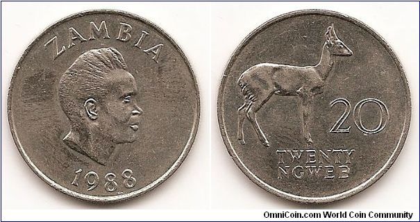 20 Ngwee
KM#13
11.3000 g., Copper-Nickel, 28.5 mm. Obv: Head of K.D. Kaunda
right, date below Rev: Bohur Reedbuck right and denomination