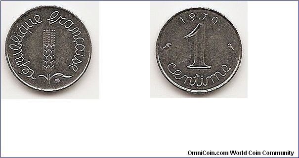 1 Centime
KM#928
1.6500 g., Chrome-Steel, 15 mm. Obv: Cursive legend
surrounds grain sprig Rev: Cursive denomination, date at top
Edge: Plain Note: 1991-1993 dated coins, non-Proof, exist in
both coin and medal alignment.