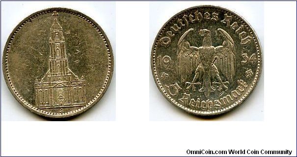 1934E
5M 
Church
Potsdam Garrison Church
German Eagle flanked by swastikas
Mint Mrk E = Muldenhutten