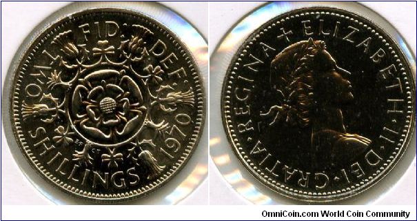 1970
2/-  Two Shillings
Double Rose, surounded by Thistle's, Shamrock's & Leeks
Queen Elizabeth II