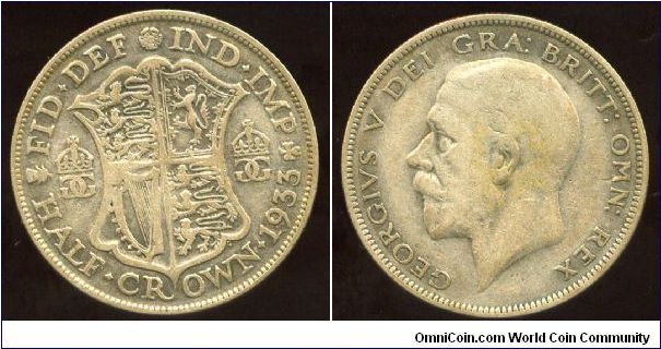 1933
2/6 Half Crown 
Shield flanked by crowns
King George V