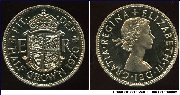 1970
2/6 Half Crown 
Shield flanked by Intials
Queen Elizabeth II