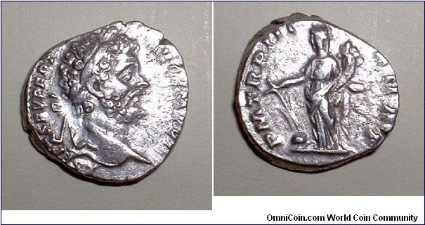 SEPTIMIUS SEVERUS - Denarius - L SEPT SEV PERT AVG IMP VII, laureate head right / P M TR P III COS II P P, Fortuna standing left, holding rudder on globe and cornucopiae. Mm 17,7 grs 3,7