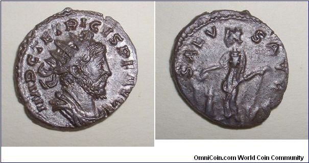 TETRICUS I - Antoninianus - 279/273 - Vienna mint - IMP C TETRICVS P F AVG, radiate draped bust right /SALVS AVGG, Salus standing left, feeding serpent arising from altar. Mm 20,1 grs 2,8