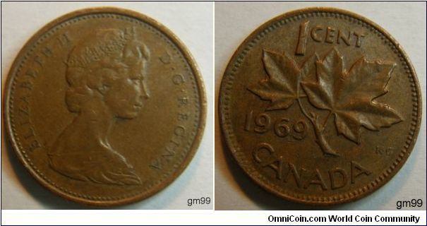 Queen Elizabeth II. Reverse; Maple leaf divides date and denomination.
1 Cent,