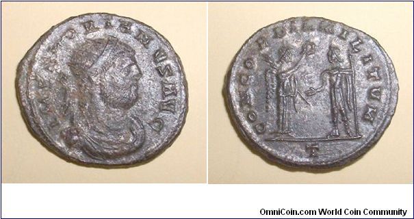 FLORIAN -Antoninianus. Cyzicus mint. IMP FLORIANVS AVG, radiate, draped & cuirassed bust right / CONCORDIA MILITUM, Victory standing right presenting wreath to Florianus standing left, T in ex. Mm 23,1 grs 3,8