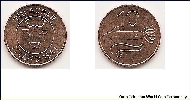 10 Aurar
KM#25
2.0000 g., Bronze, 16.95 mm. Obv: Bulls head facing Rev:
Flying squid Edge: Plain